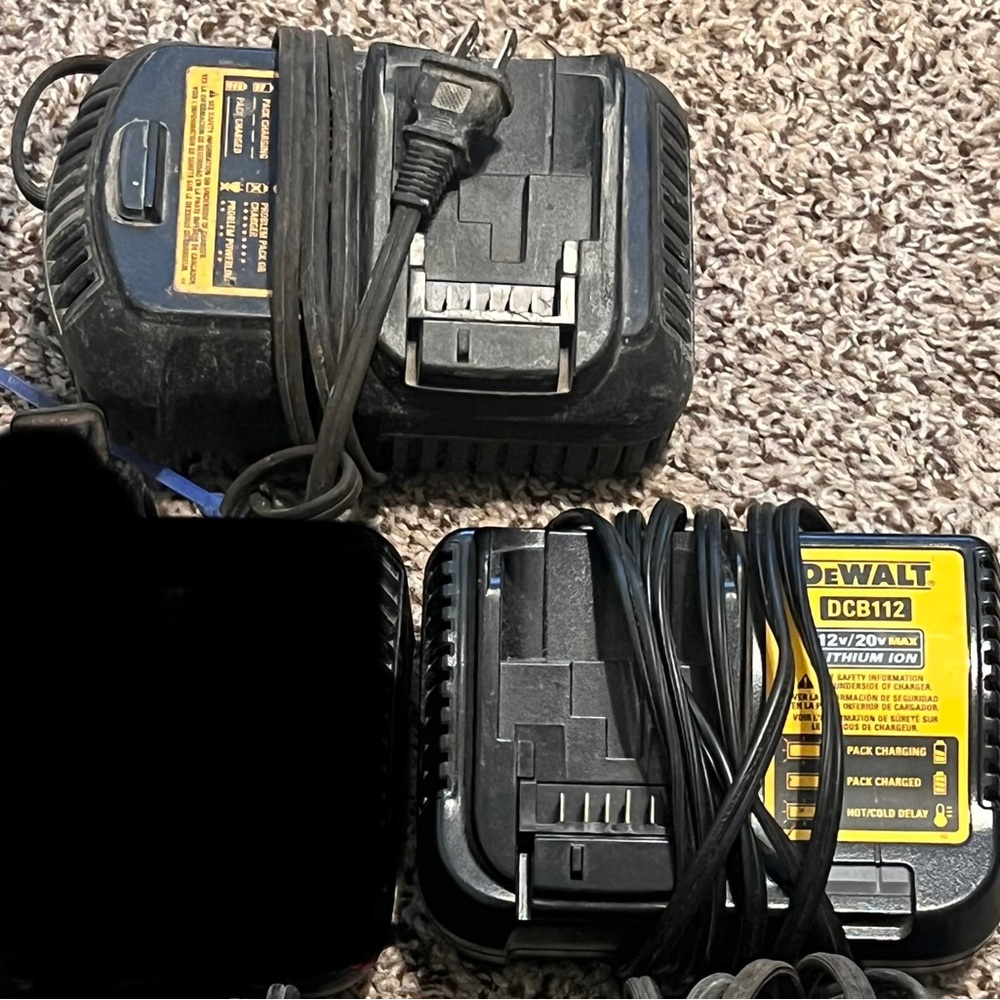 DEWALT DCB112 DCB101 12V/20V MAX Lithium Ion Battery Charger (PICK ONE)